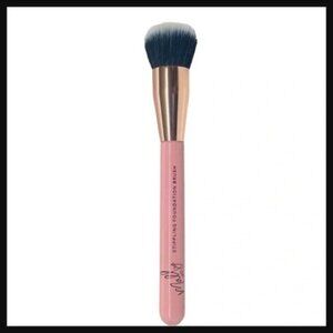 Mally Stippling Foundation Brush New Full Size